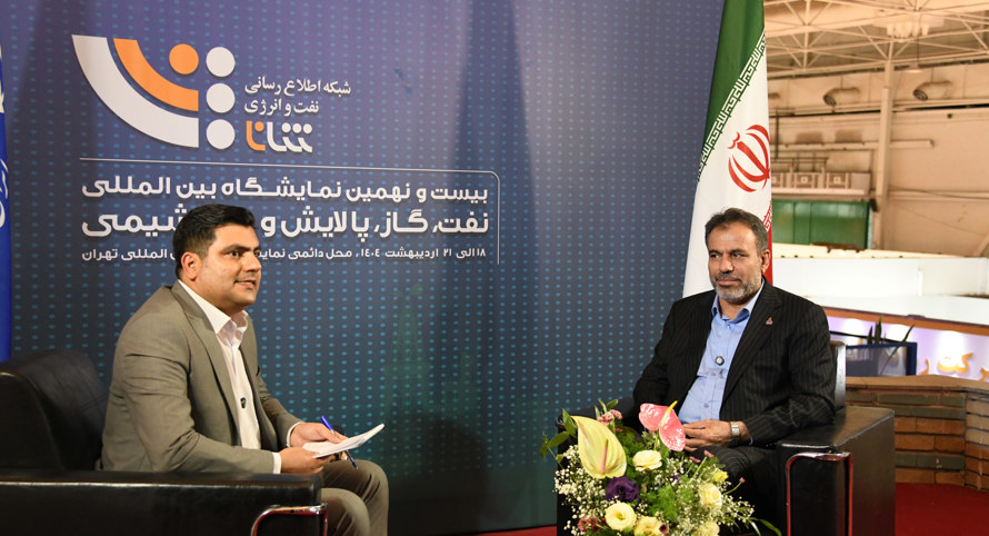 گزارش تصویری بازدید مدیرعامل مجتمع از نمایشگاه بین المللی نفت، گاز، پالایش و پتروشیمی