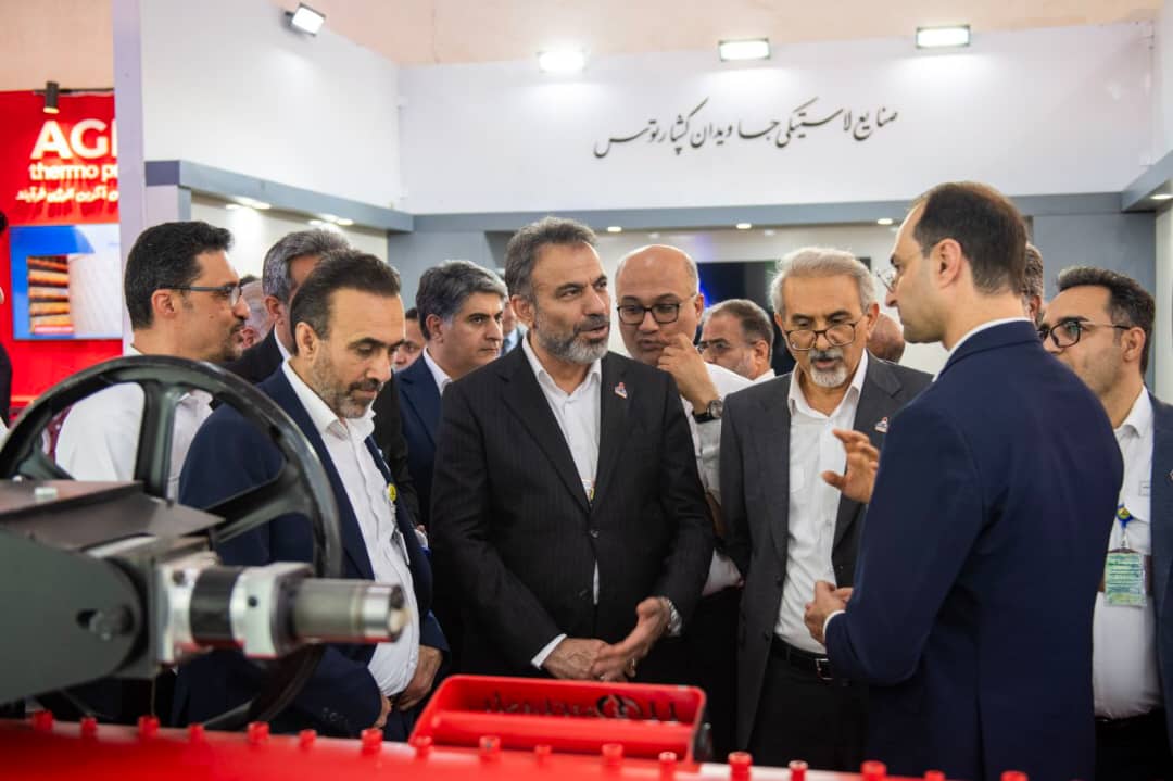 AzwCmsCore.Extend.Fields.StringField