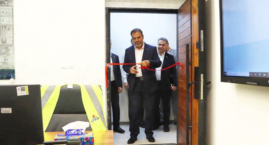 AzwCmsCore.Extend.Fields.StringField