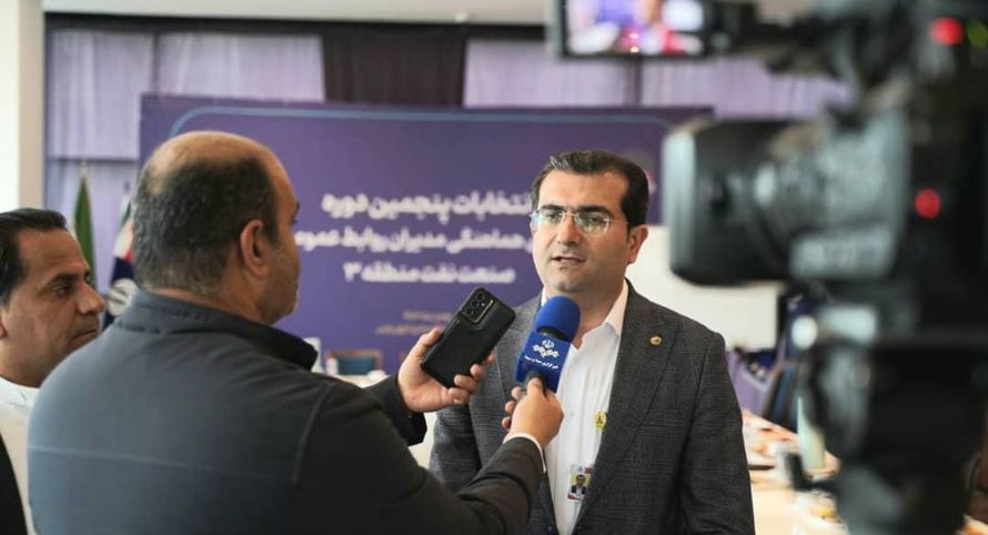 AzwCmsCore.Extend.Fields.StringField